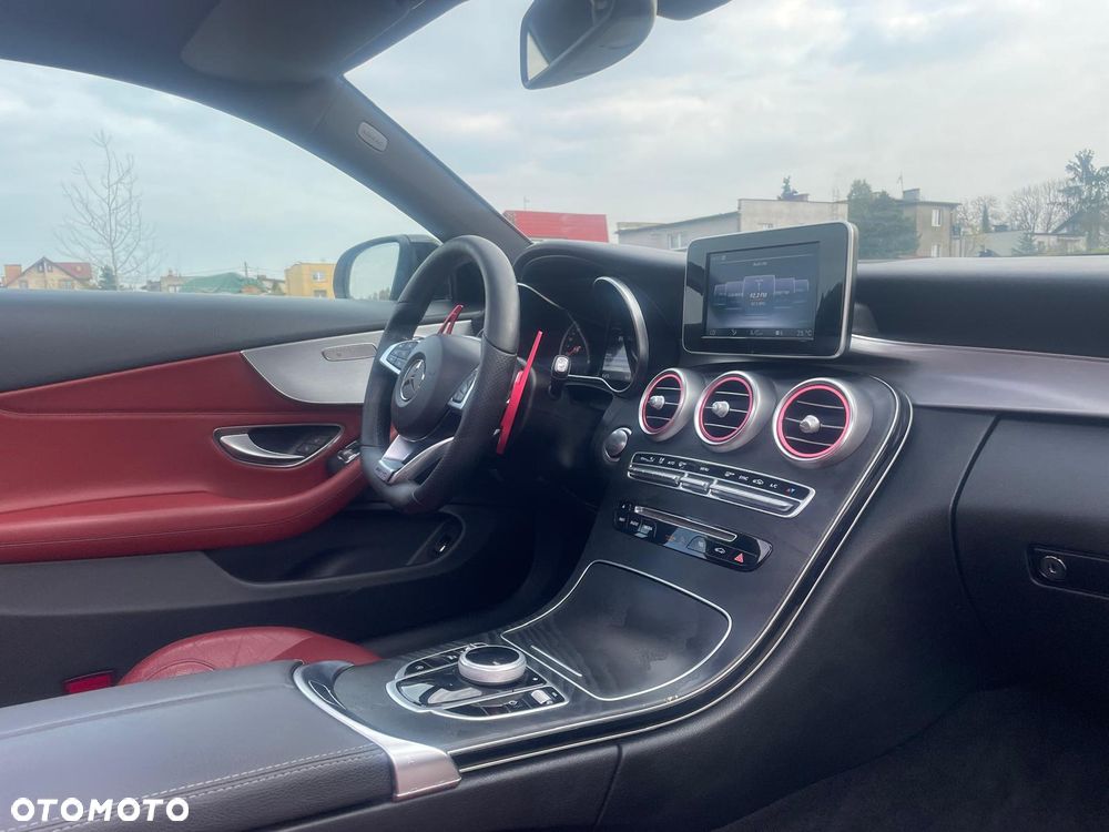 Mercedes-Benz Klasa C 200 4-Matic 9G-Tronic - 11