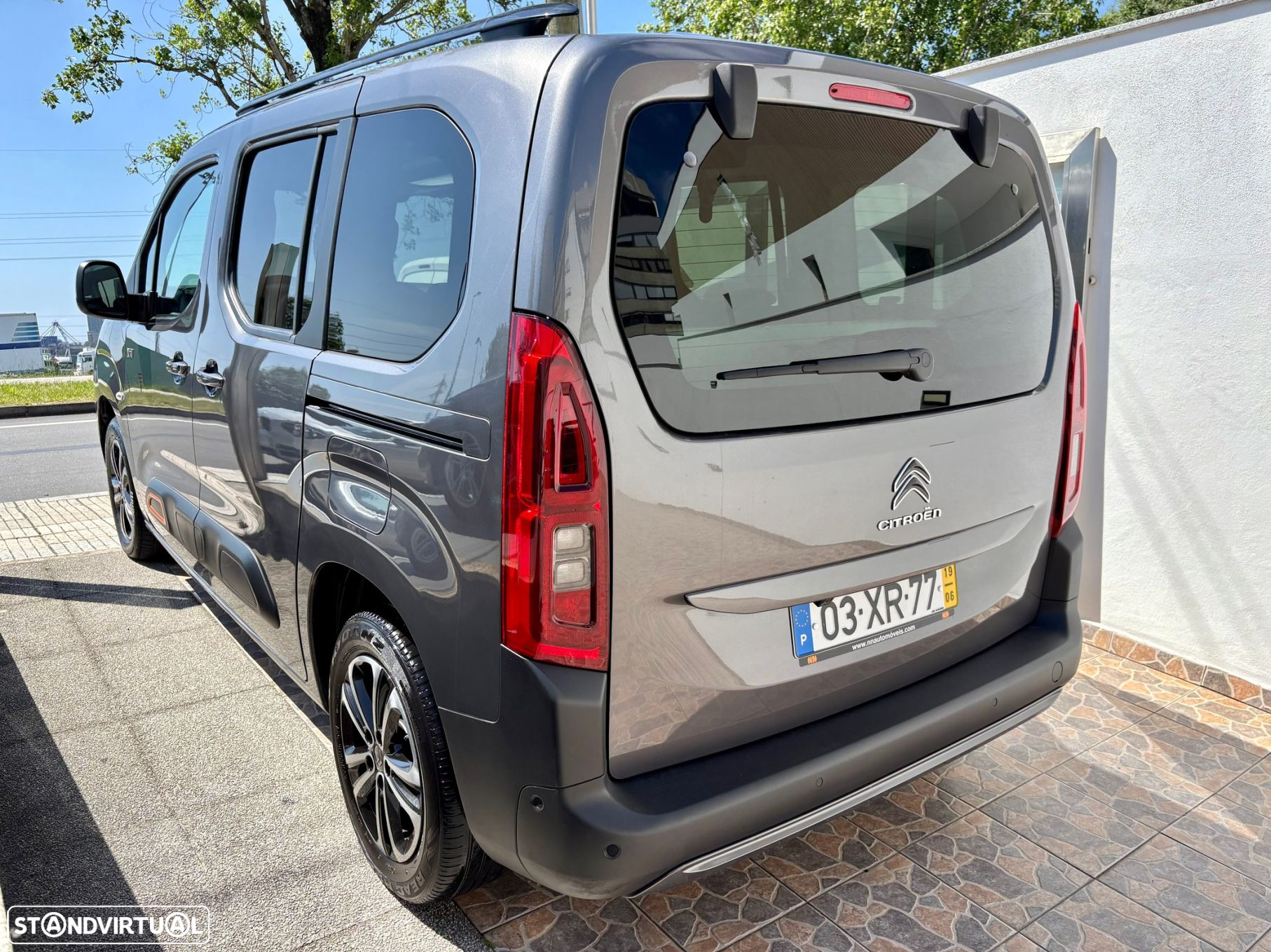 Citroën Berlingo 1.5 BlueHDi M Shine EAT8 Grip Control - 2