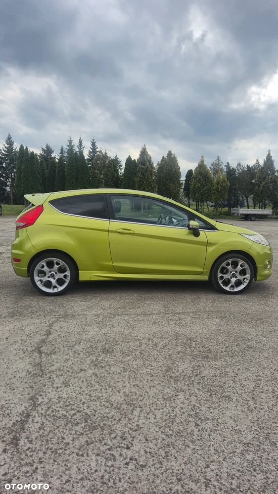 Ford Fiesta 1.6 Sport - 1
