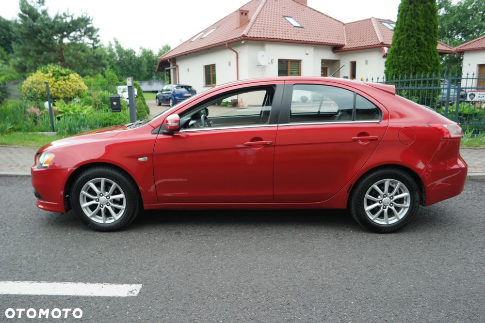 Mitsubishi Lancer - 9