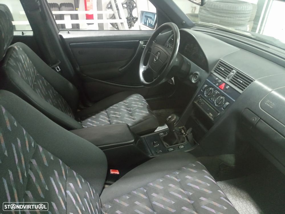 Mercedes-Benz C 220 - 14