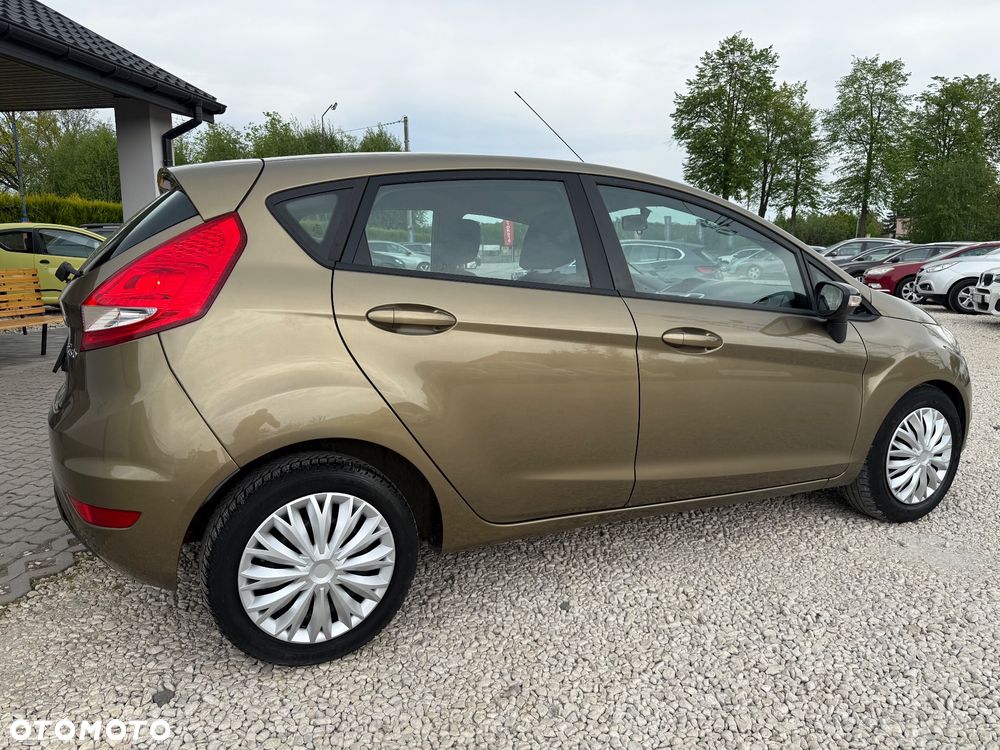Ford Fiesta 1.25 Titanium EU5 - 12