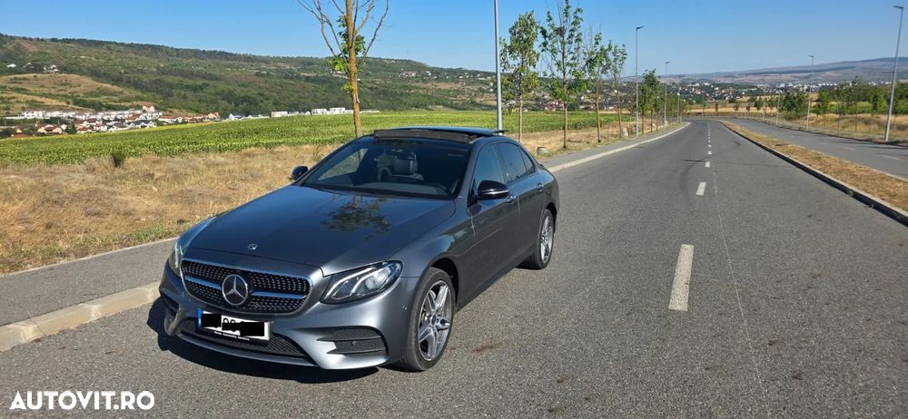 Mercedes-Benz E 220 d 4Matic 9G-TRONIC AMG Line - 1