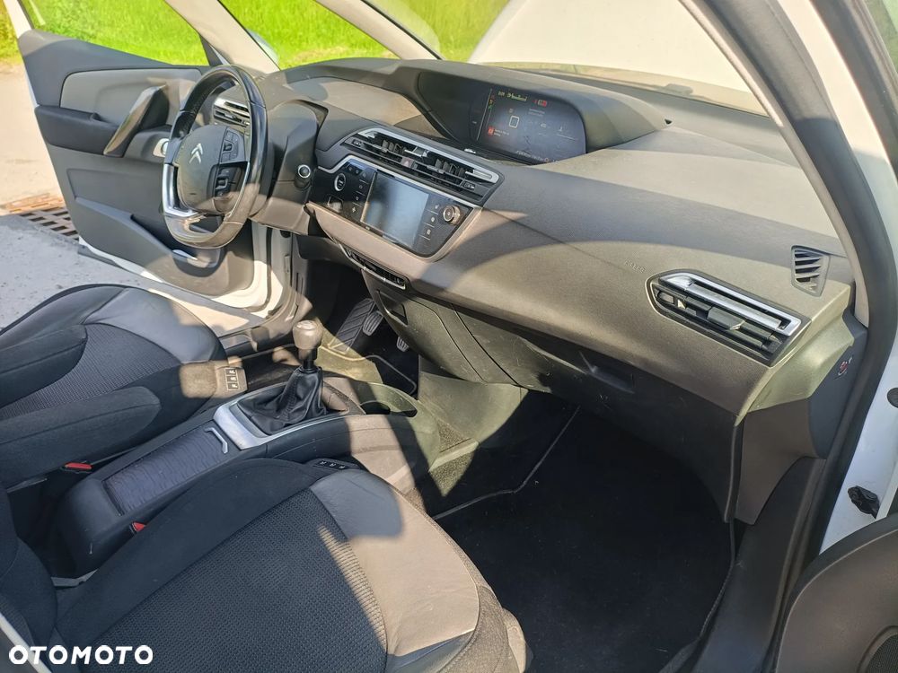 Citroën C4 2.0 HDi FAP Exclusive - 8