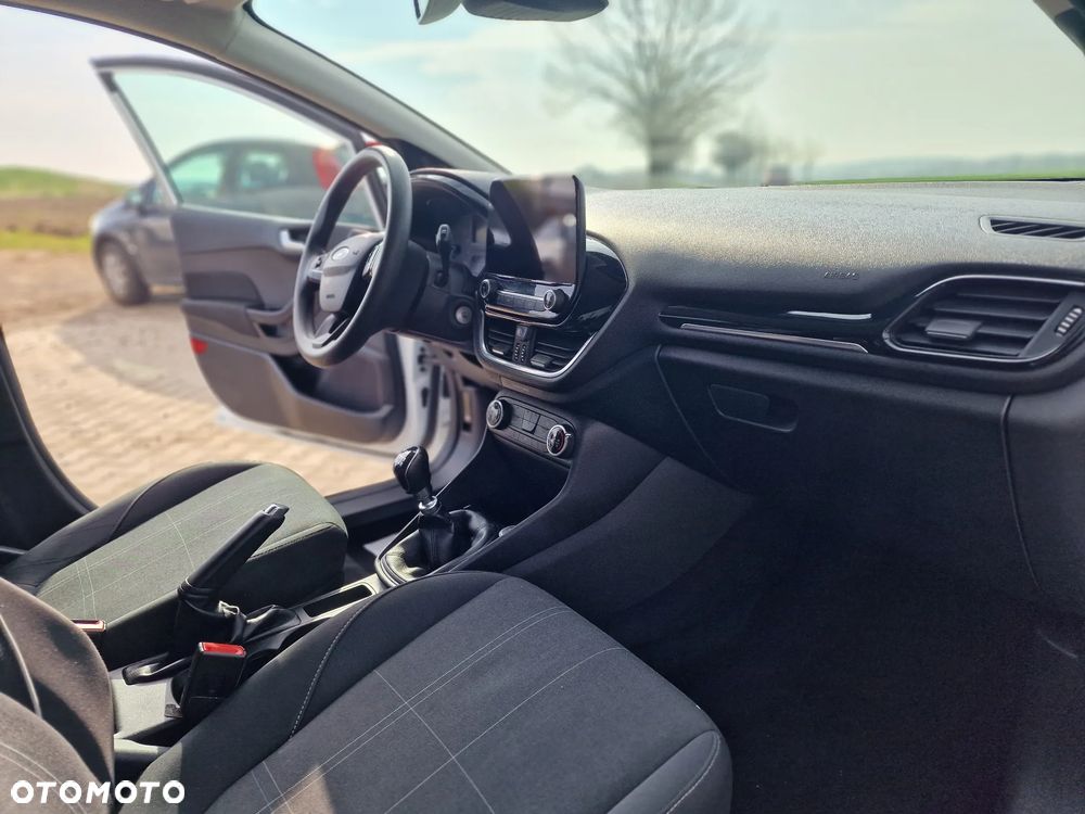 Ford Fiesta 1.0 EcoBoost S&S TREND - 27