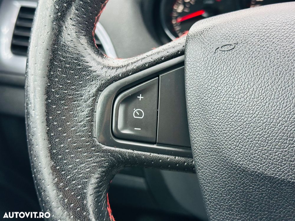 Renault Megane Sport Tourer 1.5 dCi GT Line - 24