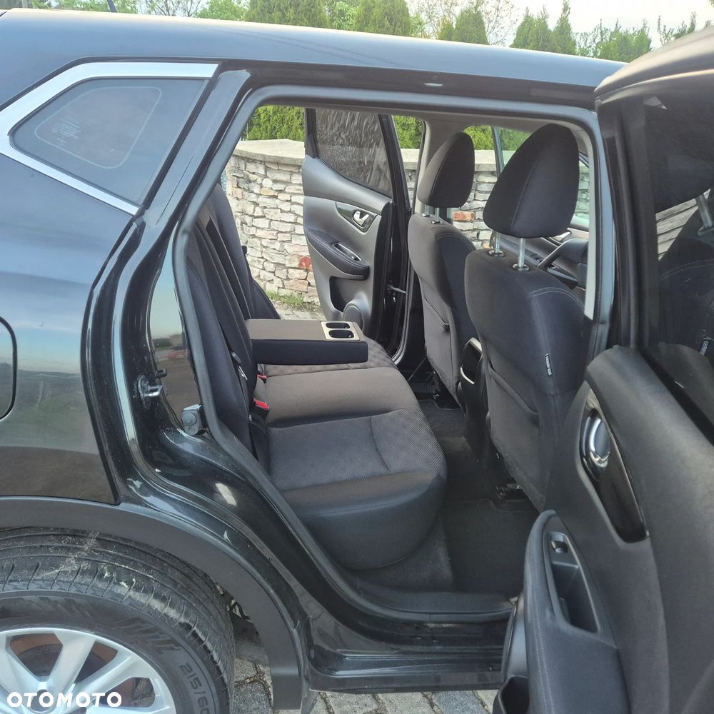 Nissan Qashqai 1.6 dCi 4 x 4 DPF Start/Stop I-Way - 16