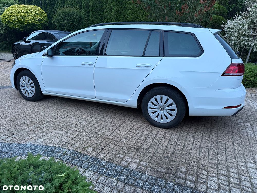 Volkswagen Golf - 5