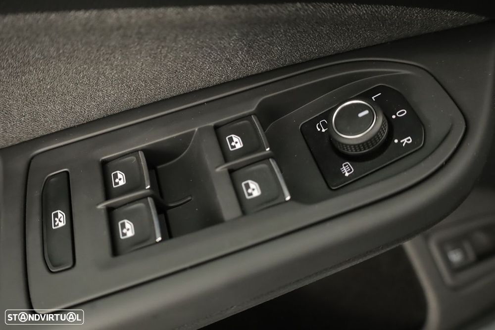 VW Golf 1.5 TSI e-Hybrid Life DSG - 20