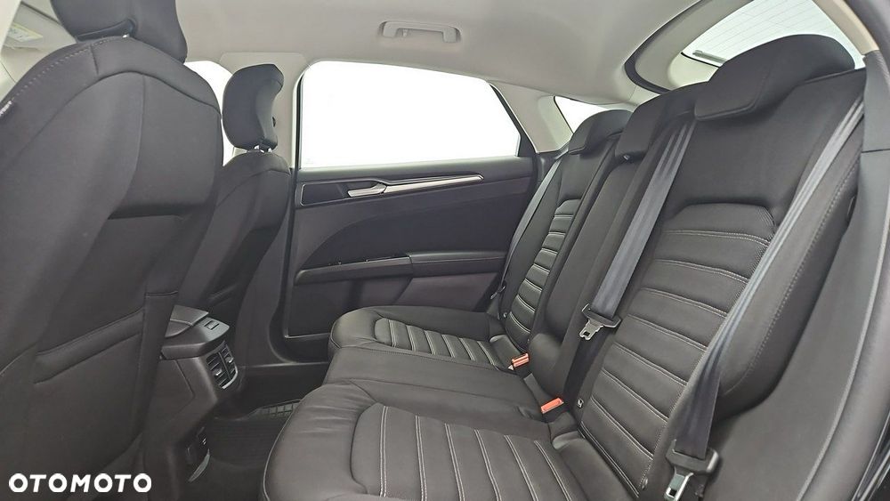 Ford Mondeo - 23
