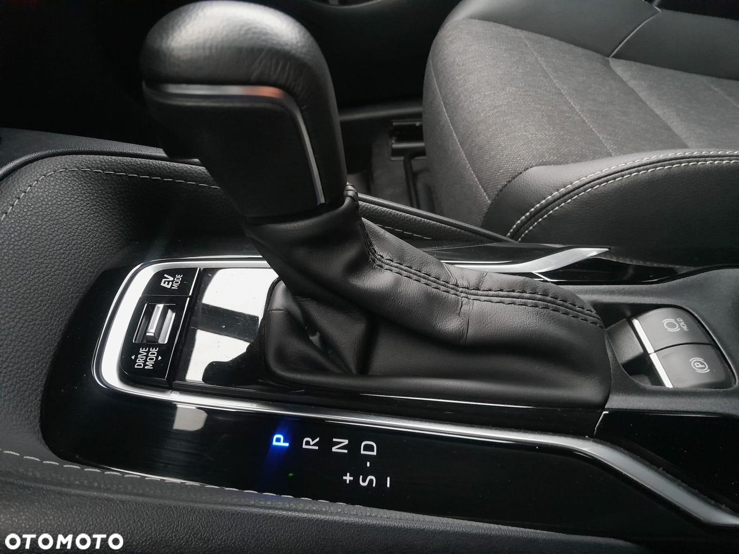 Toyota Corolla - 20
