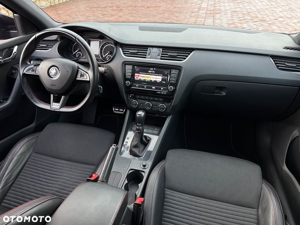 Skoda Octavia 2.0 TSI RS DSG - 32