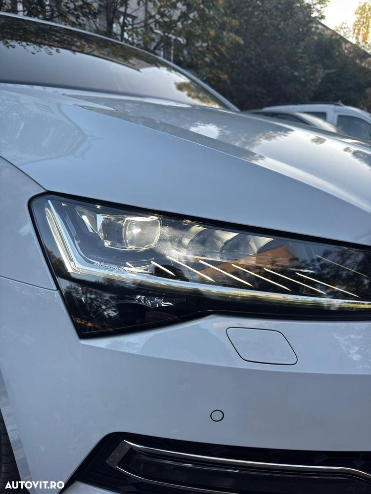 Skoda Superb 2.0 TDI 4X4 DSG Style - 8