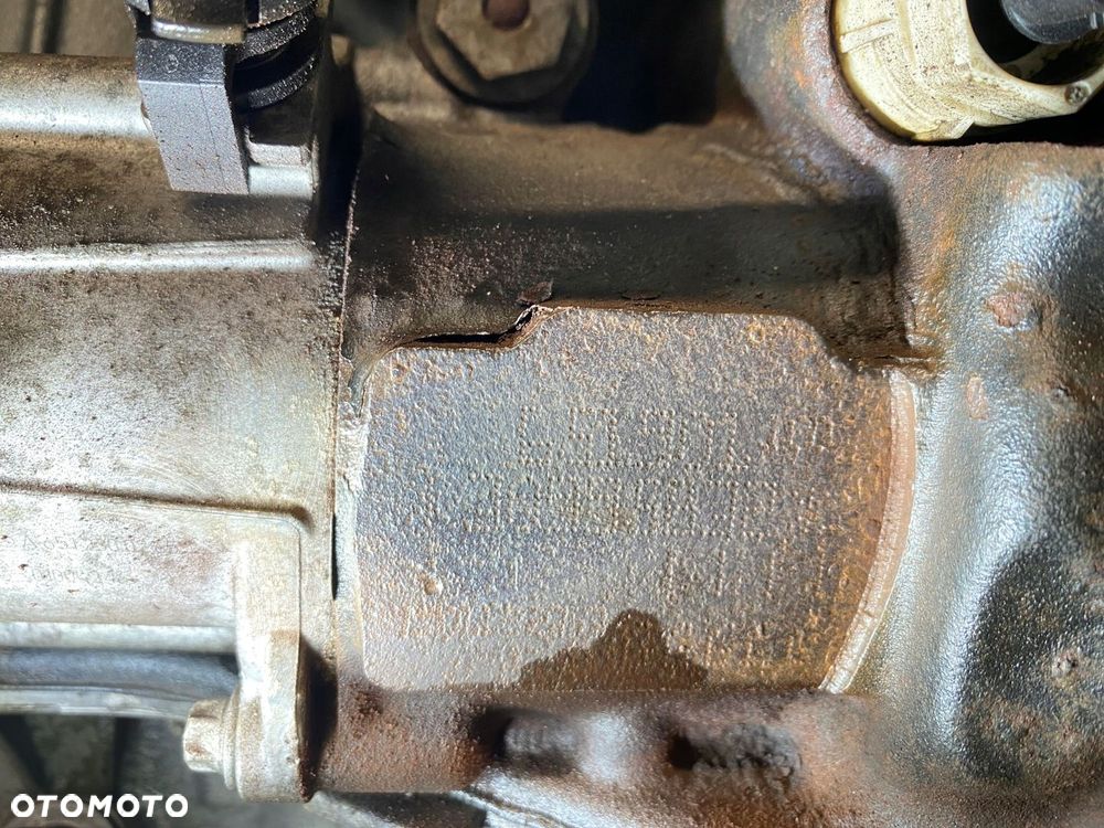 SILNIK MERCEDES A W176 B246 180CDI 651.901 - 4