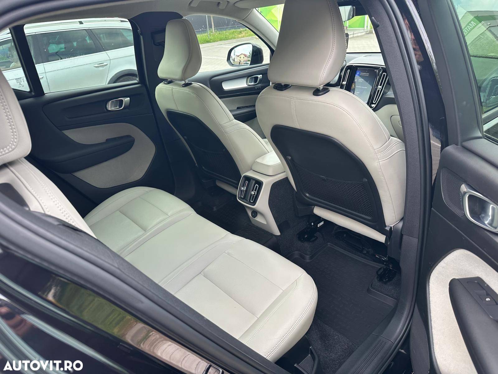 Volvo XC 40 D4 AWD Momentum Pro - 10