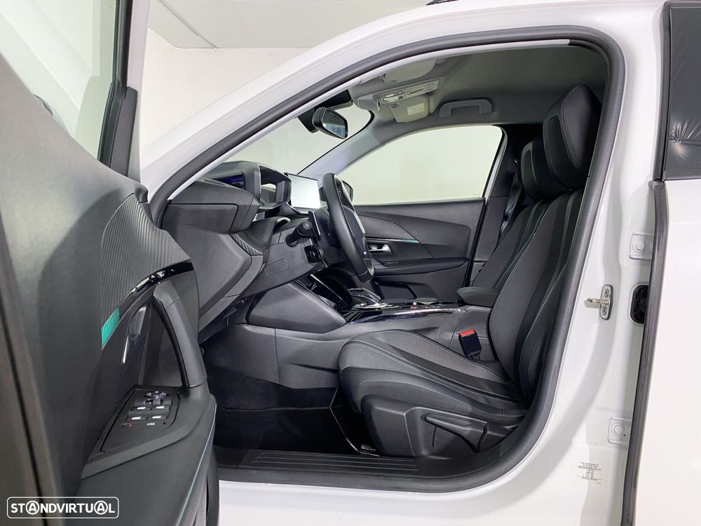 Peugeot 2008 1.2 PureTech Allure Pack EAT8 - 9