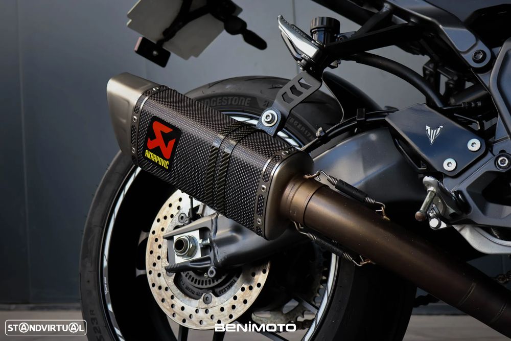 Yamaha MT-09 - 10