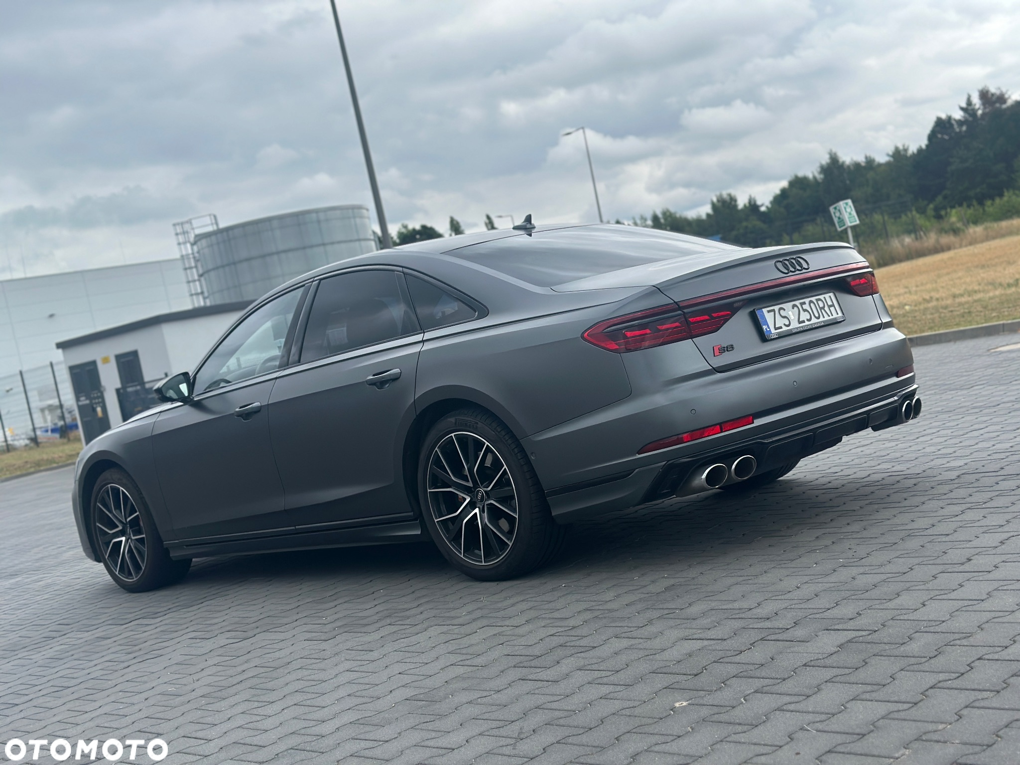 Audi S8 - 6