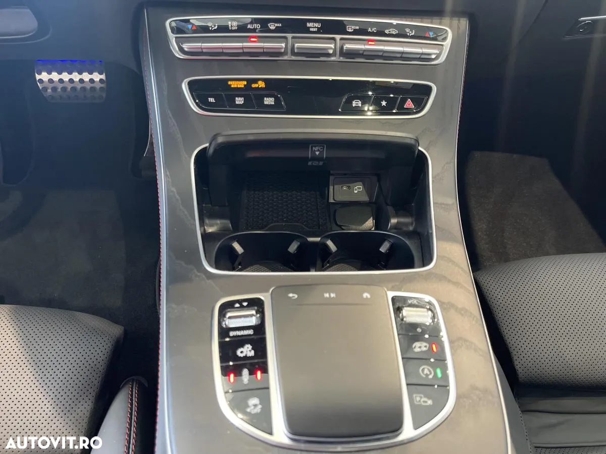 Mercedes-Benz E AMG 53 4Matic Cabrio AMG Speedshift 9G-TRONIC - 14