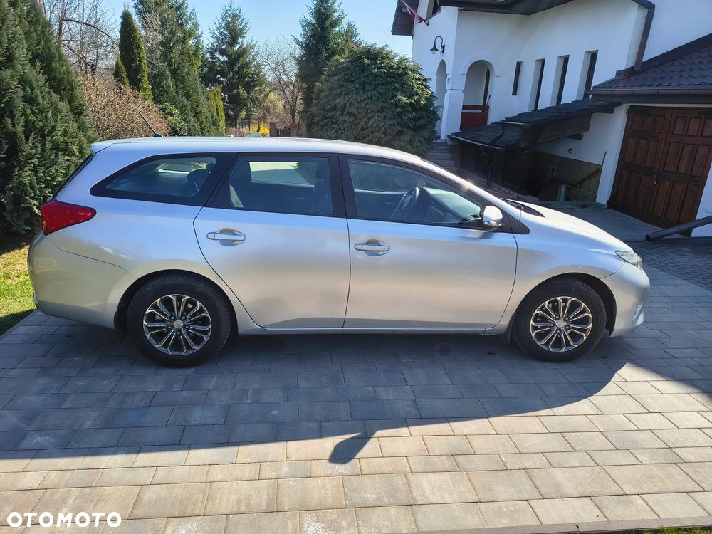 Toyota Auris 1.6 Active - 5
