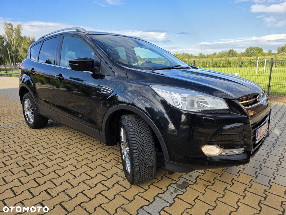 Ford Kuga 1.6 EcoBoost 2x4 Titanium - 4
