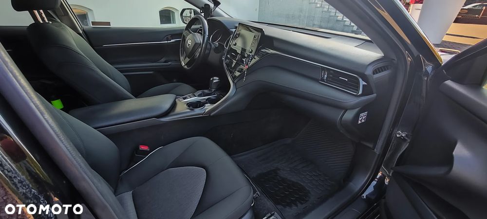 Toyota Camry 2.5 Hybrid Comfort CVT - 11