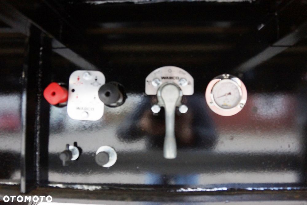 Mega DO KONSTRUKCJI / 39,0 T ład. drewno twarde, zblocza 16 T, zamki kontenerowe !!! - 31