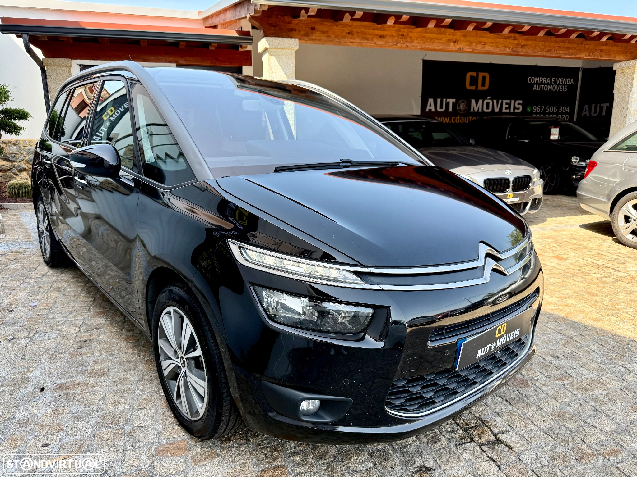 Citroën C4 Grand Picasso e-HDi 115 Intensive - 23
