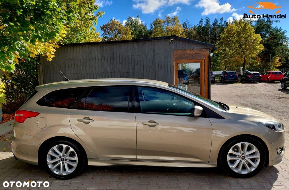 Ford Focus - 8