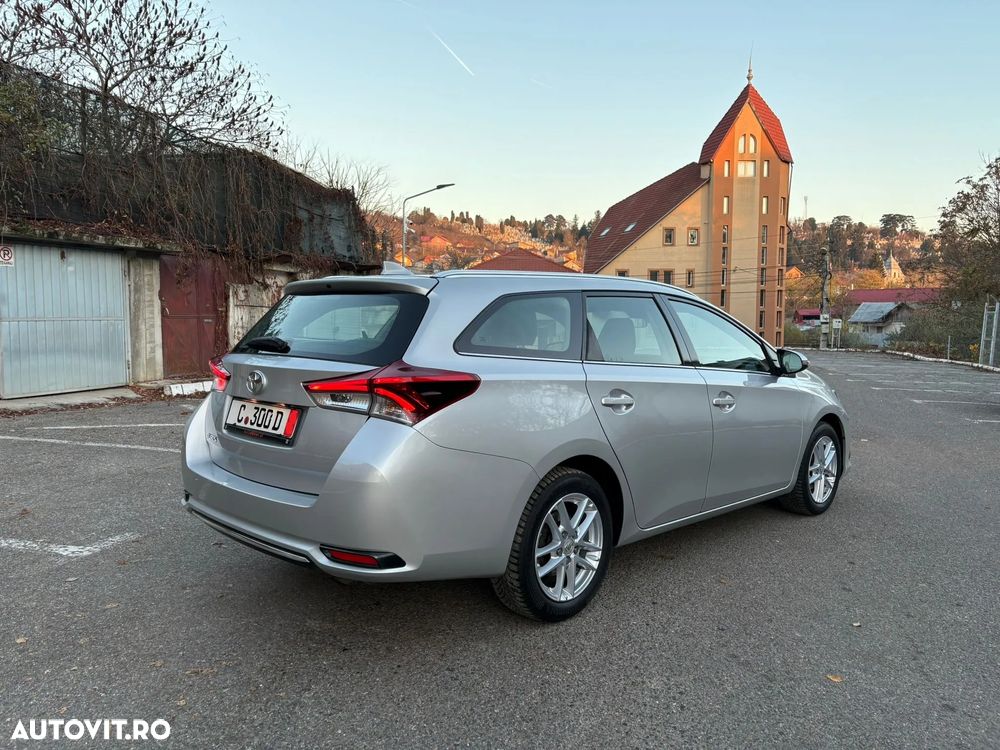 Toyota Auris 1.2 Turbo Touring Sports Team Deutschland - 15
