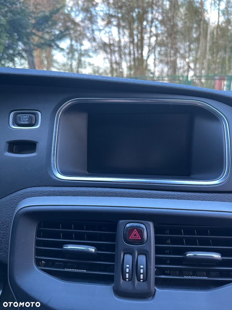 Volvo V40 D2 Momentum - 16