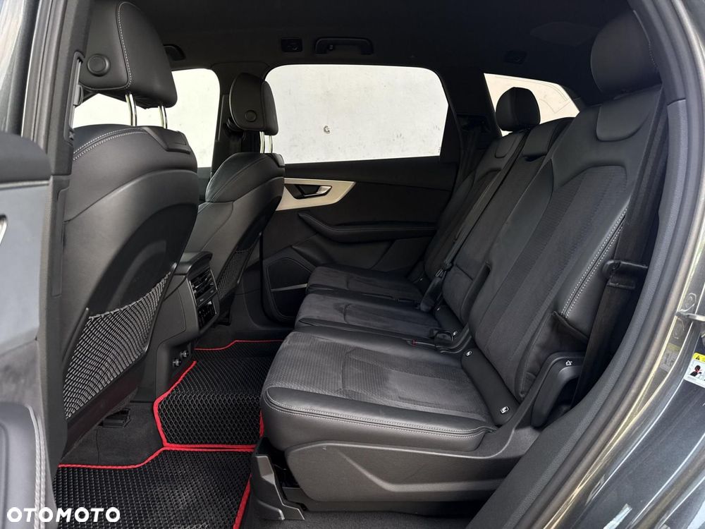 Audi Q7 - 19