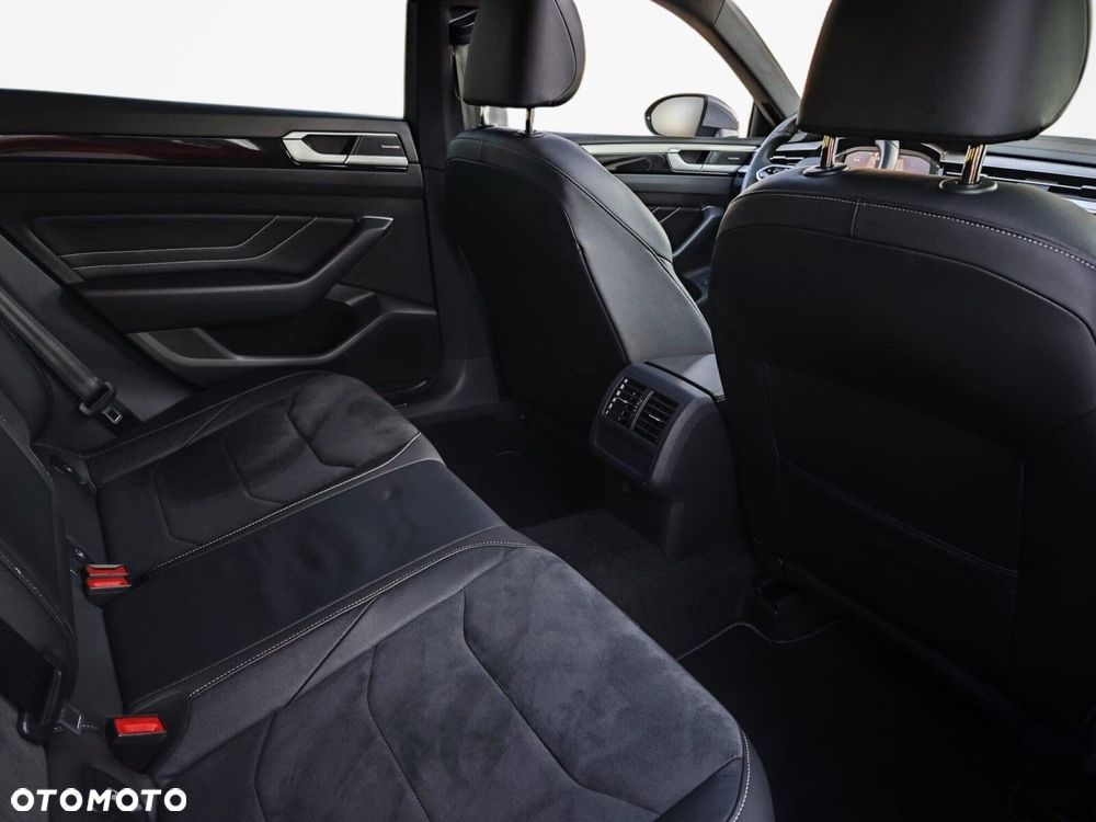 Volkswagen Arteon 2.0 TDI R-Line DSG - 26