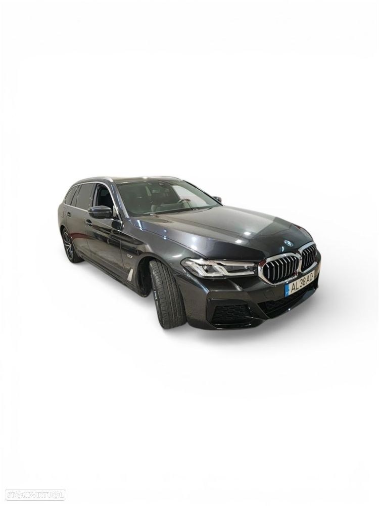 BMW 530 e Pack Desportivo M - 2