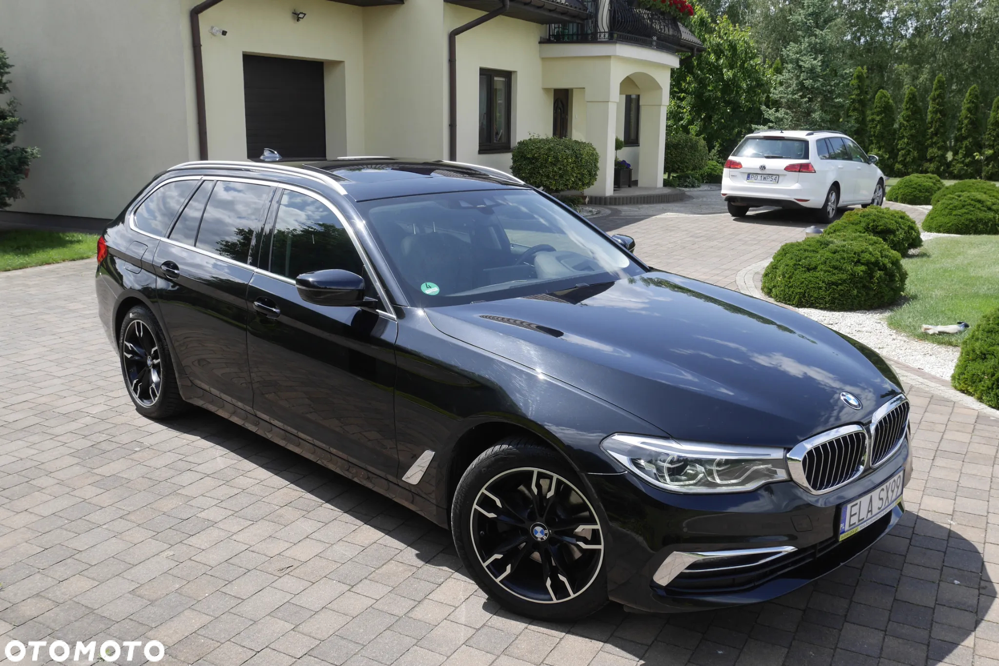 BMW Seria 5 520d Touring Luxury Line - 2