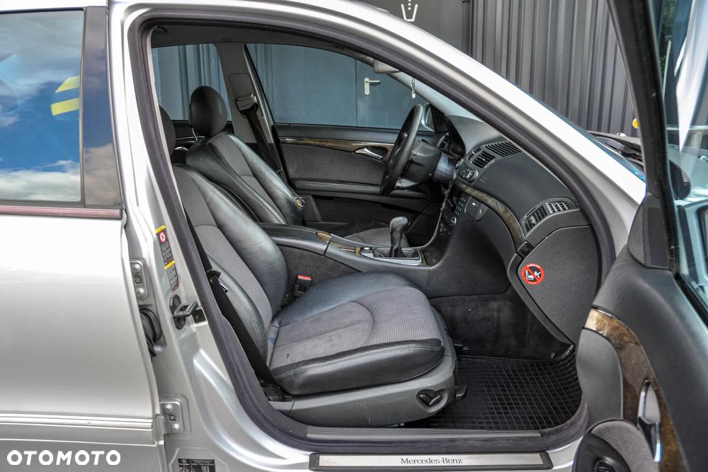 Mercedes-Benz Klasa E 200 Kompressor Avantgarde - 11