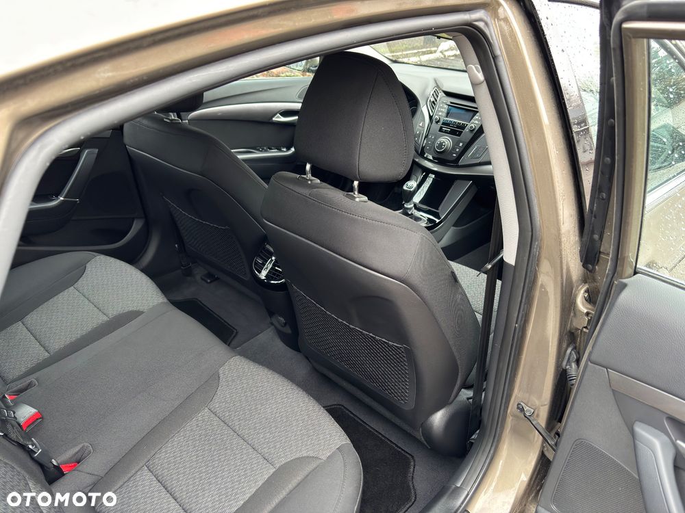 Hyundai i40 1.6 GDI Classic - 28