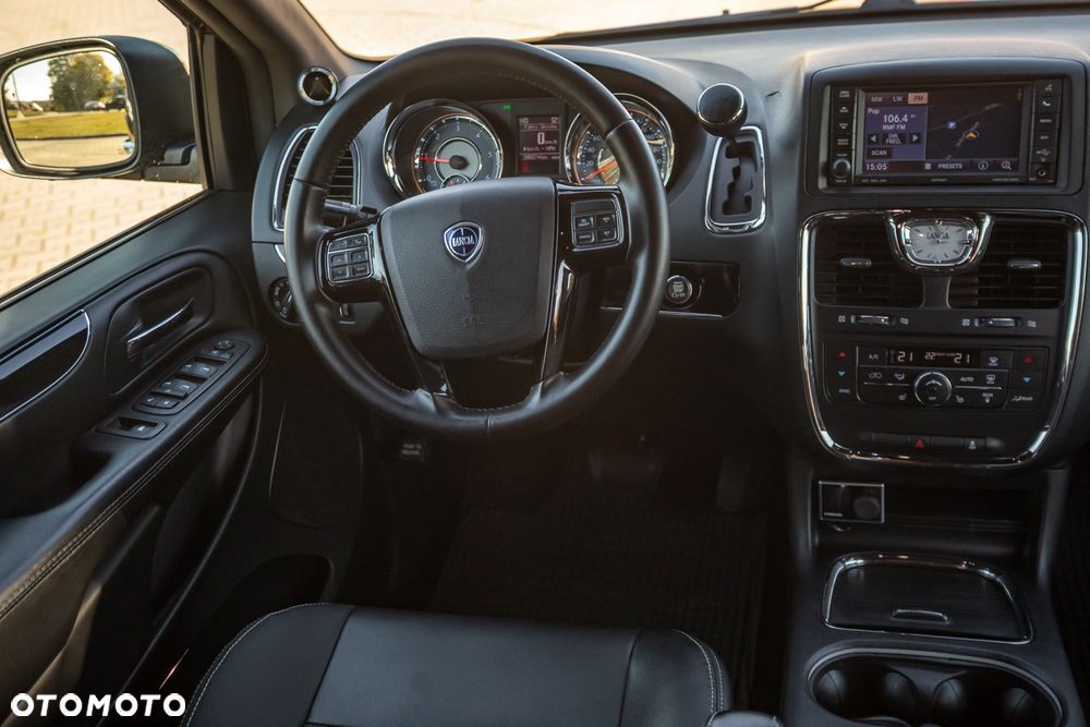 Lancia Voyager 2.8 Multijet 16v Platinum - 27