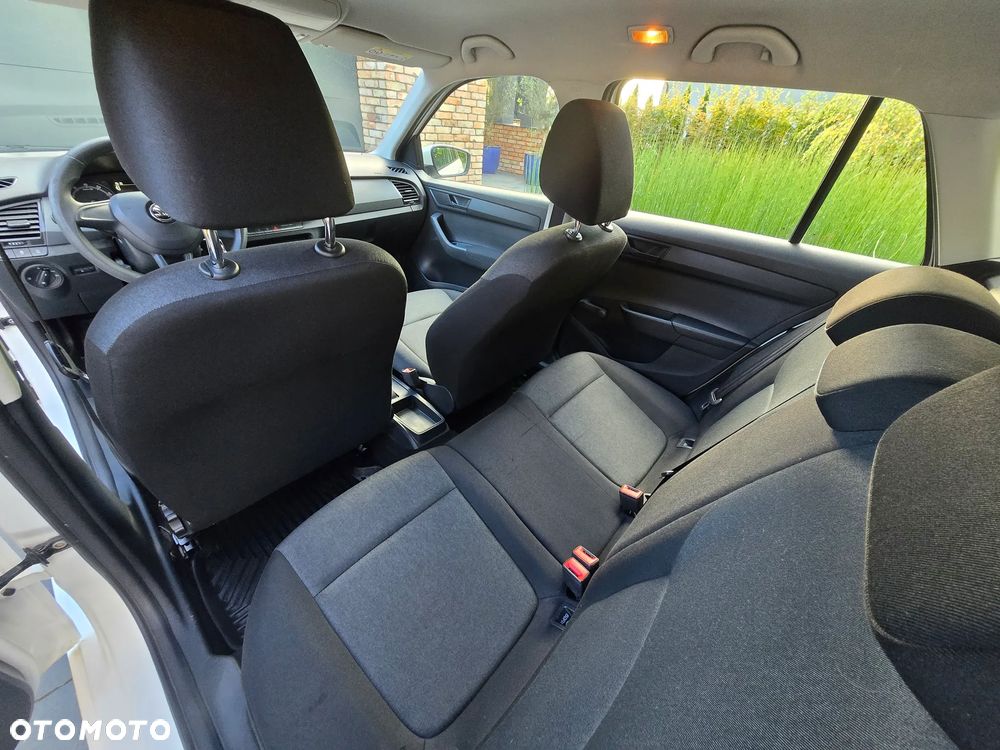 Skoda Fabia 1.0 TSI Active - 10