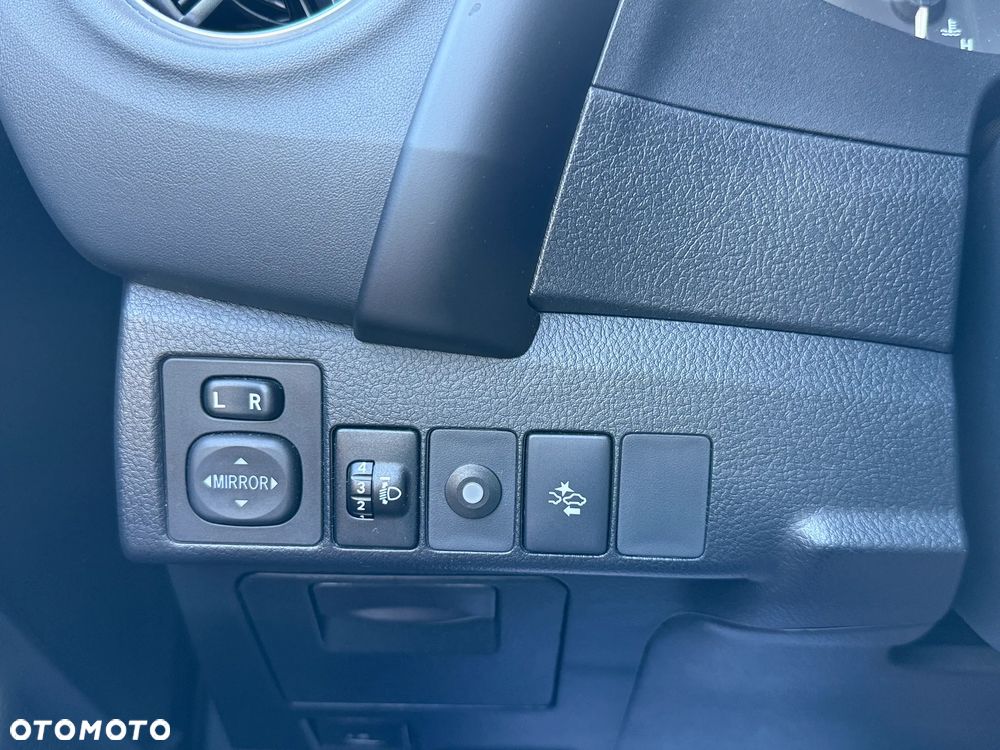 Toyota Corolla 1.6 Comfort - 16