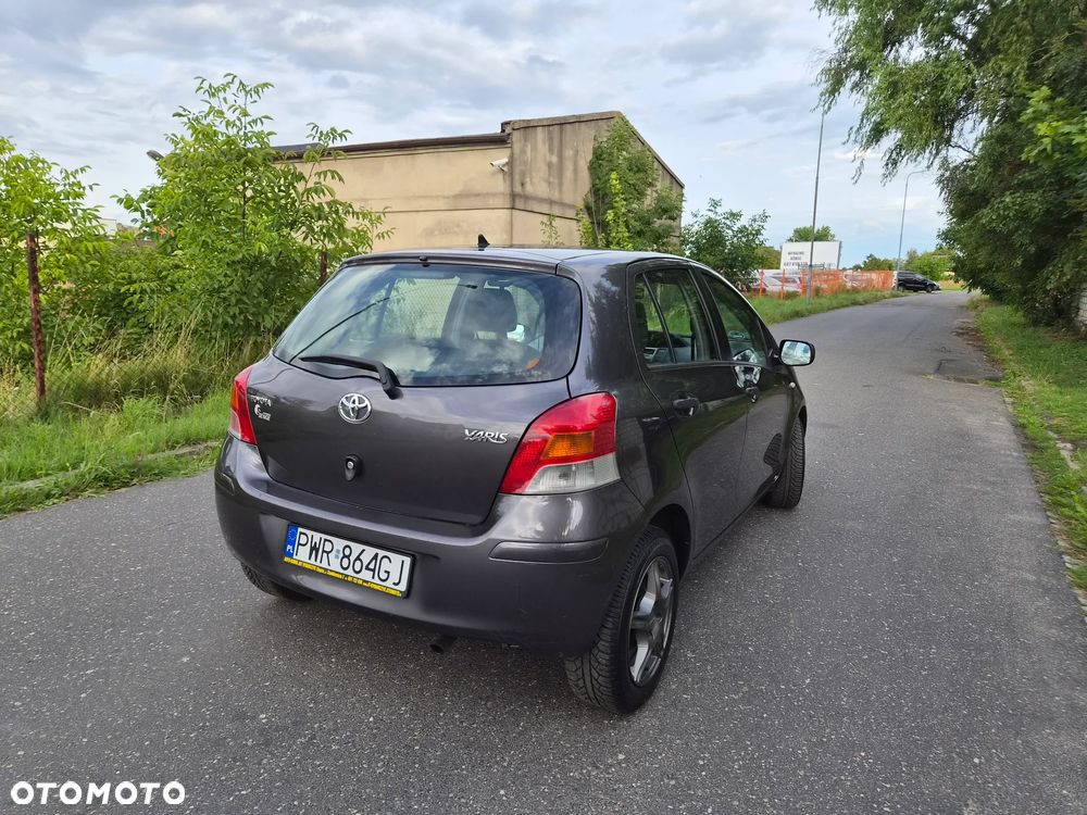 Toyota Yaris 1.33 VVT-i Sol - 8