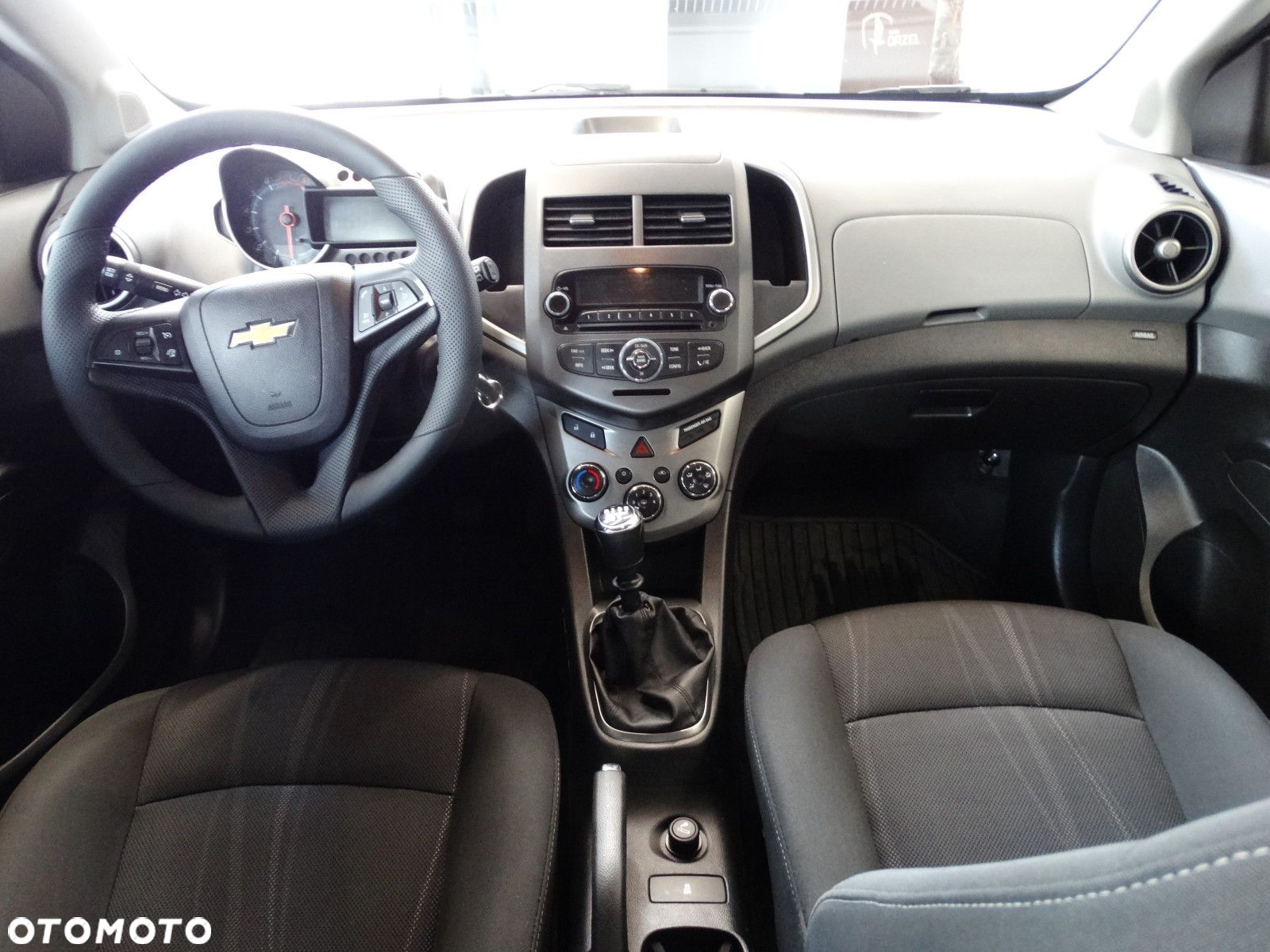 Chevrolet Aveo - 4
