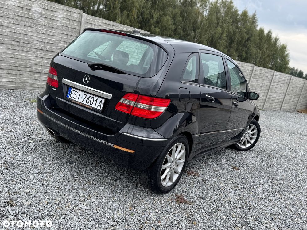 Mercedes-Benz Klasa B 180 BlueEFFICIENCY SPORT EDITION - 4