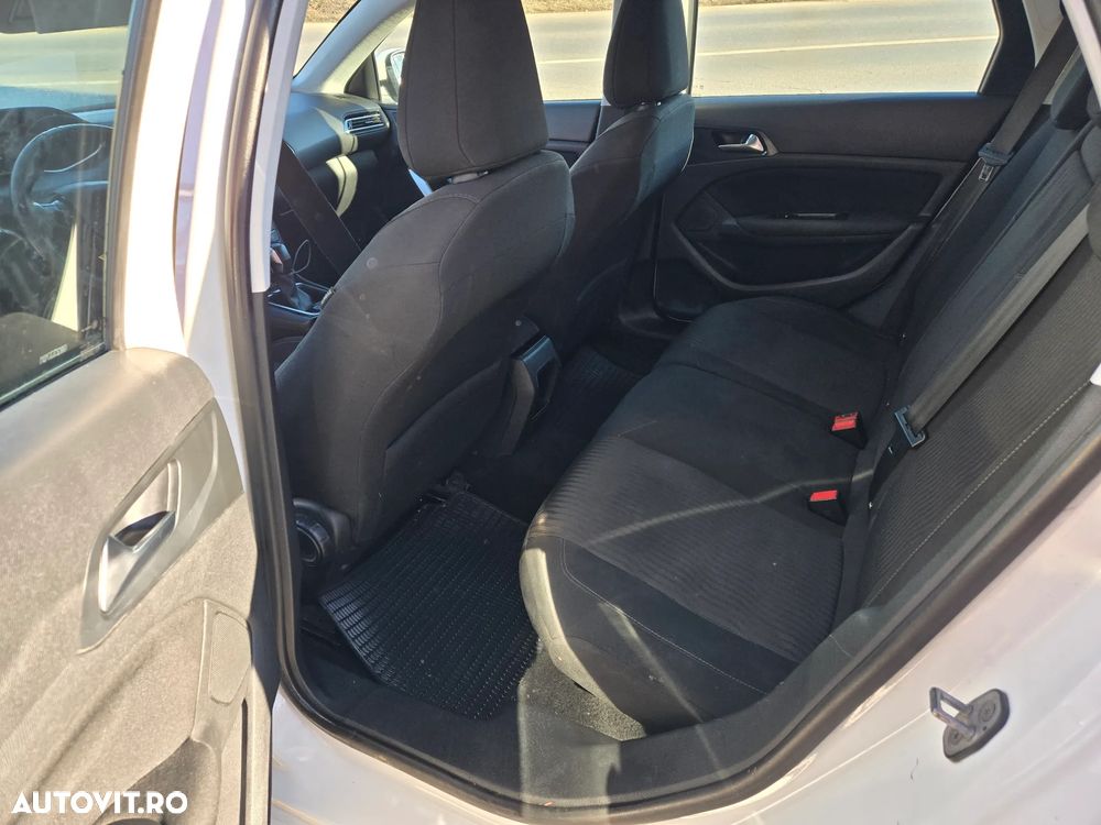 Peugeot 308 BlueHDi FAP 120 EAT6 Stop & Start Active - 13