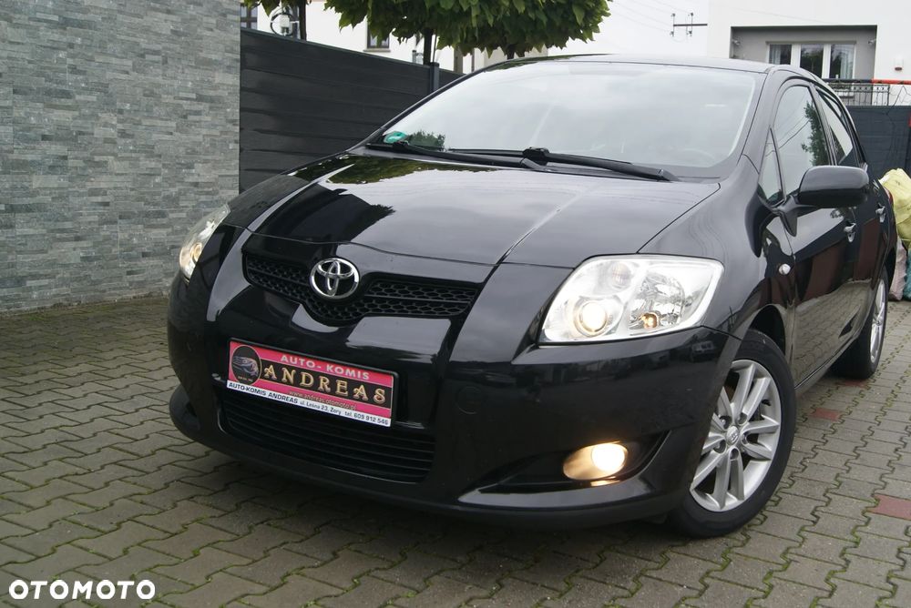 Toyota Auris 1.33 VVT-i Premium + - 5
