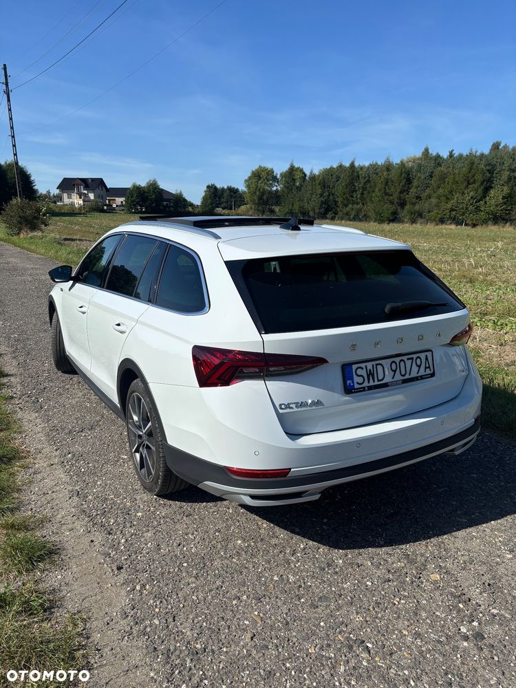 Skoda Octavia 2.0 TDI 4x4 Scout DSG - 4