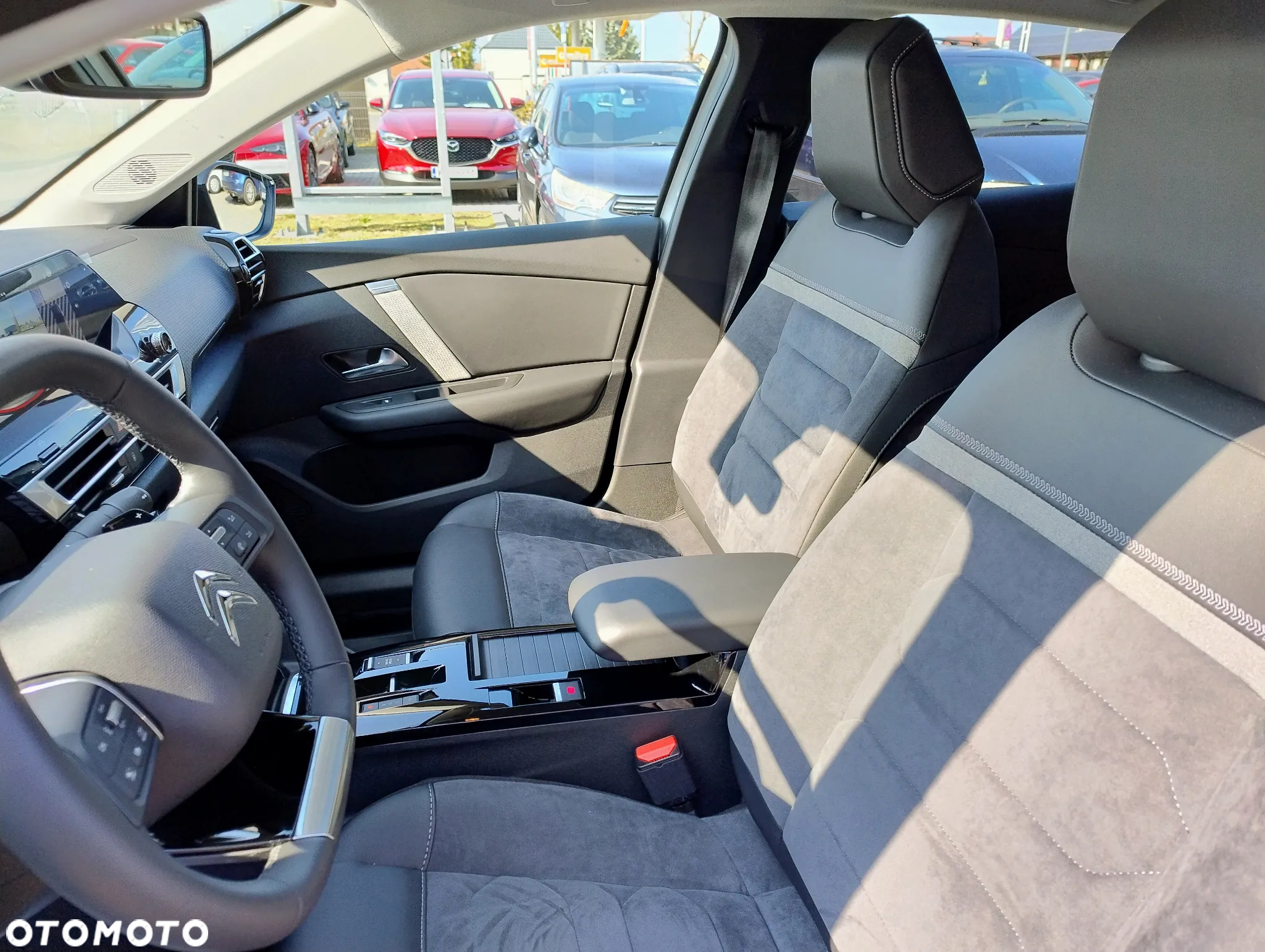 Citroën C4 1.2 PureTech Max S&S EAT8 - 12