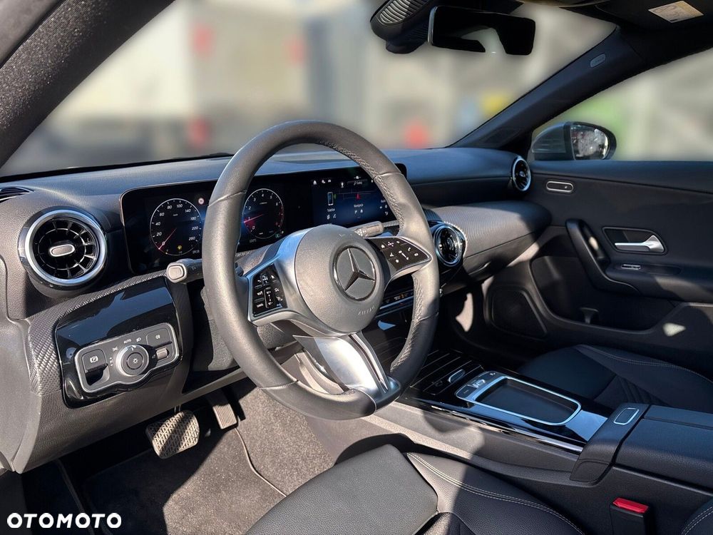 Mercedes-Benz CLA - 15