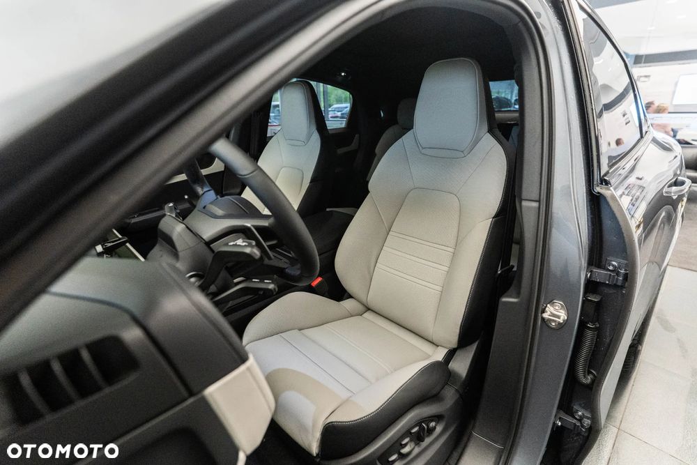 Porsche Cayenne Black Edition - 11