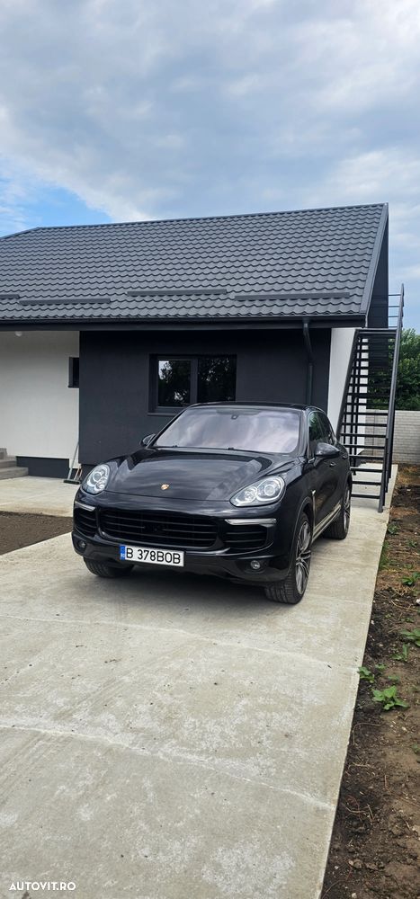 Porsche Cayenne S E-Hybrid Platinum Edition - 22